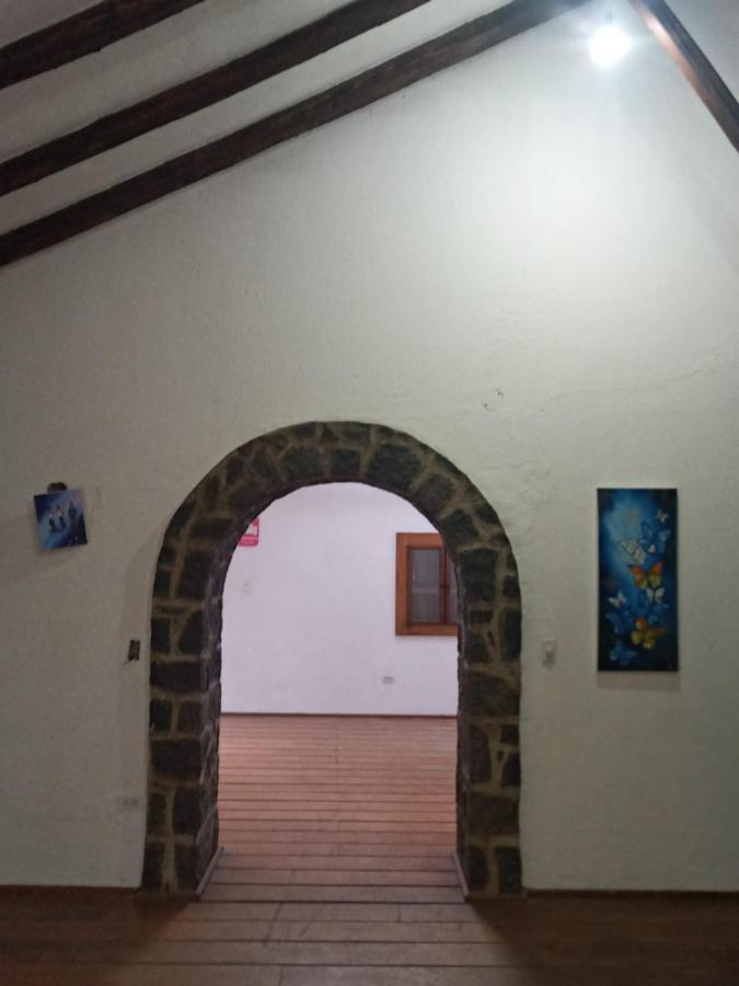 Quinta Los Eucaliptos Hotel Quito Exterior photo